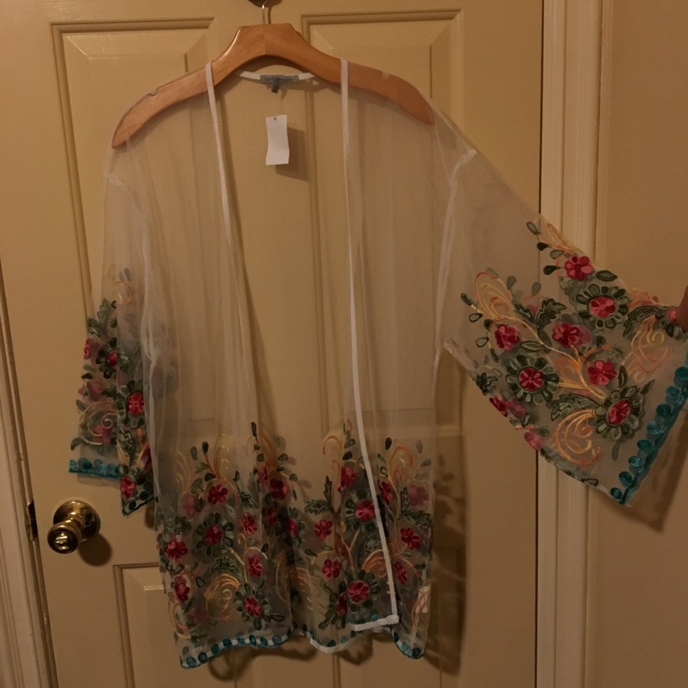 Charlotte Russe Sheer Floral Kimono NWT